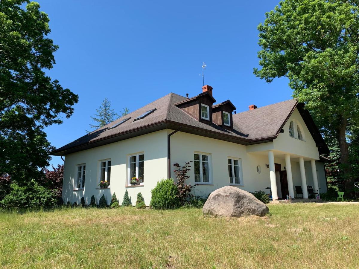 Dworek Debina - Idealny Dla Rodzin I Przyjaciol - Wspolna Sala Do Biesiadowania , Plaza Przyjazna Psom Bagian luar foto