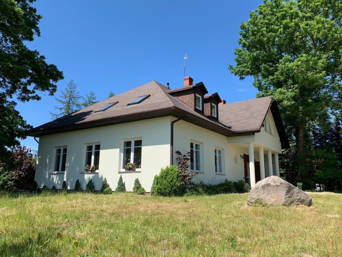Dworek Debina - Idealny Dla Rodzin I Przyjaciol - Wspolna Sala Do Biesiadowania , Plaza Przyjazna Psom Bagian luar foto