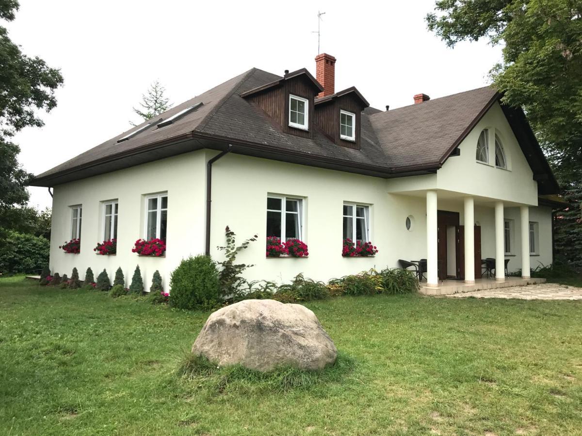 Dworek Debina - Idealny Dla Rodzin I Przyjaciol - Wspolna Sala Do Biesiadowania , Plaza Przyjazna Psom Bagian luar foto